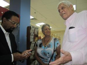 Sir Alister (right) with Amb. Anthony Hill and Mrs Carol Collins.